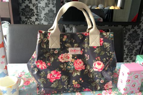 bicester village outlet bags